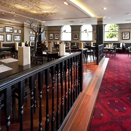 The John Francis Basset Wetherspoon Hotel 3*